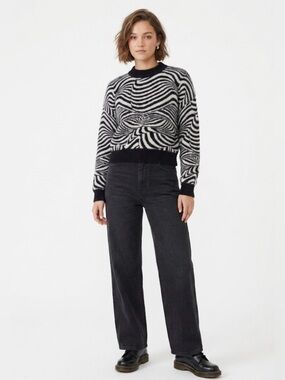 Cotton On Optical Illusion Swirl Knit Cropped Sweater Size Small